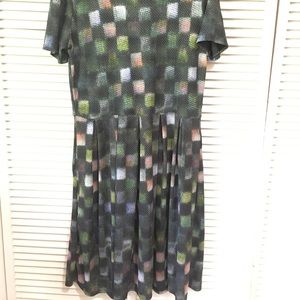 2XL Amelia Lularoe *Donating on Saturday!*